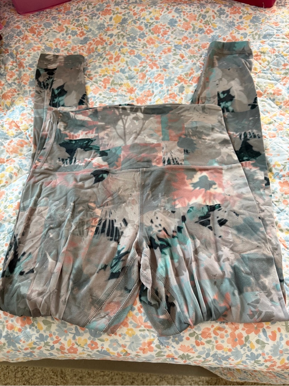 lululemon athletica Abstract Floral-print Leggings in Gray, Pink, Teal